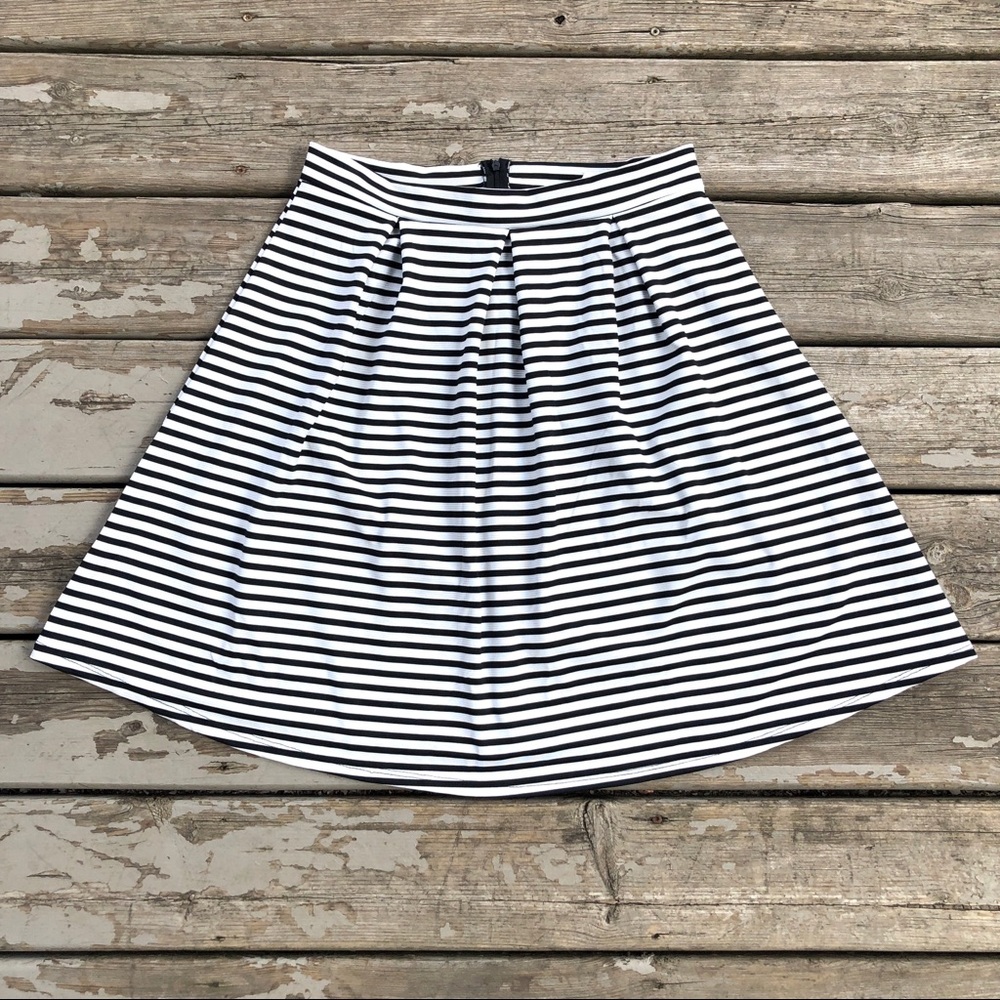 Black & White Striped Pinup Circle Skirt sz Large